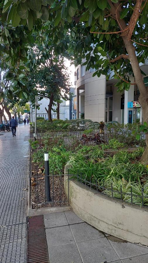 Petit Apartment En Avenida Belgrano Buenos Aires Exterior foto